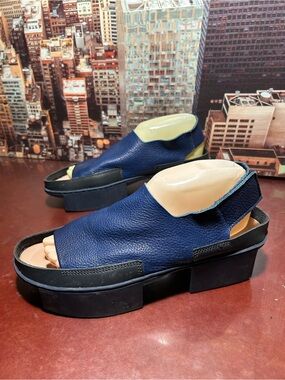 Trippen Men's Blue Leather Open-Toe Sandals 39